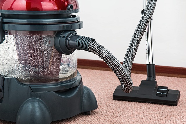 vacuum cleaner 657719 640